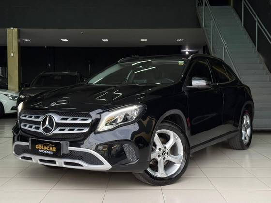 MERCEDES-BENZ GLA 200 1.6 CGI FLEX ADVANCE 7G-DCT MERCEDES-BENZ GLA 200 1.6 CGI FLEX ADVANCE 7G-DCT